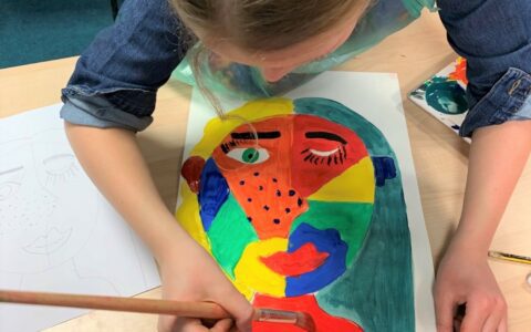 Creative arts workshop held at Farmilo Primary School